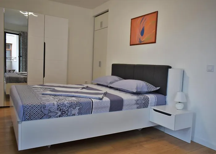 Center Gramophone With Private Parking Appartement