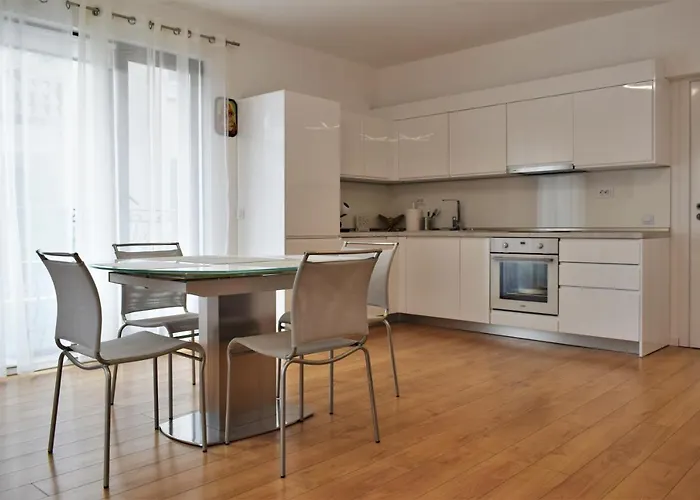 Center Gramophone With Private Parking Appartement Burgas Stad