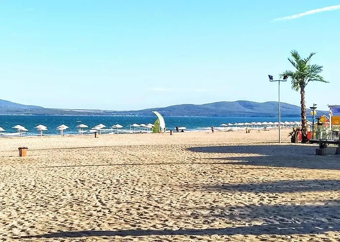 Center Gramophone With Private Parking Appartement Burgas Stad