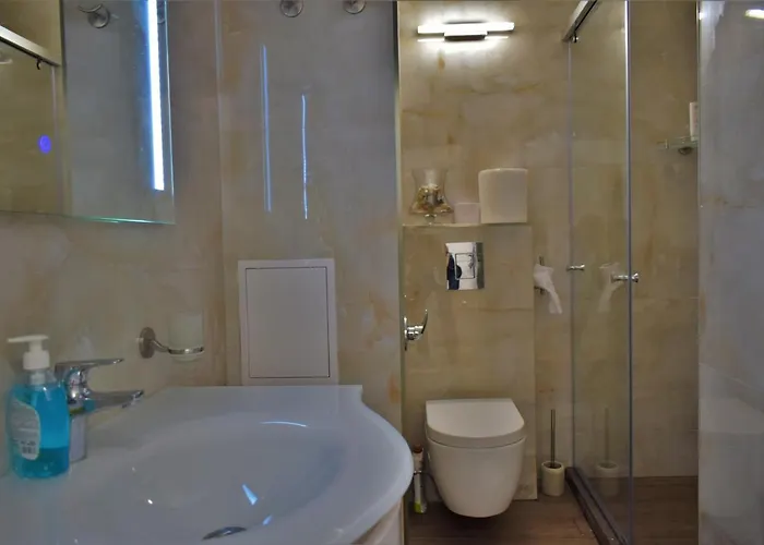 Center Gramophone With Private Parking Appartement Burgas Stad